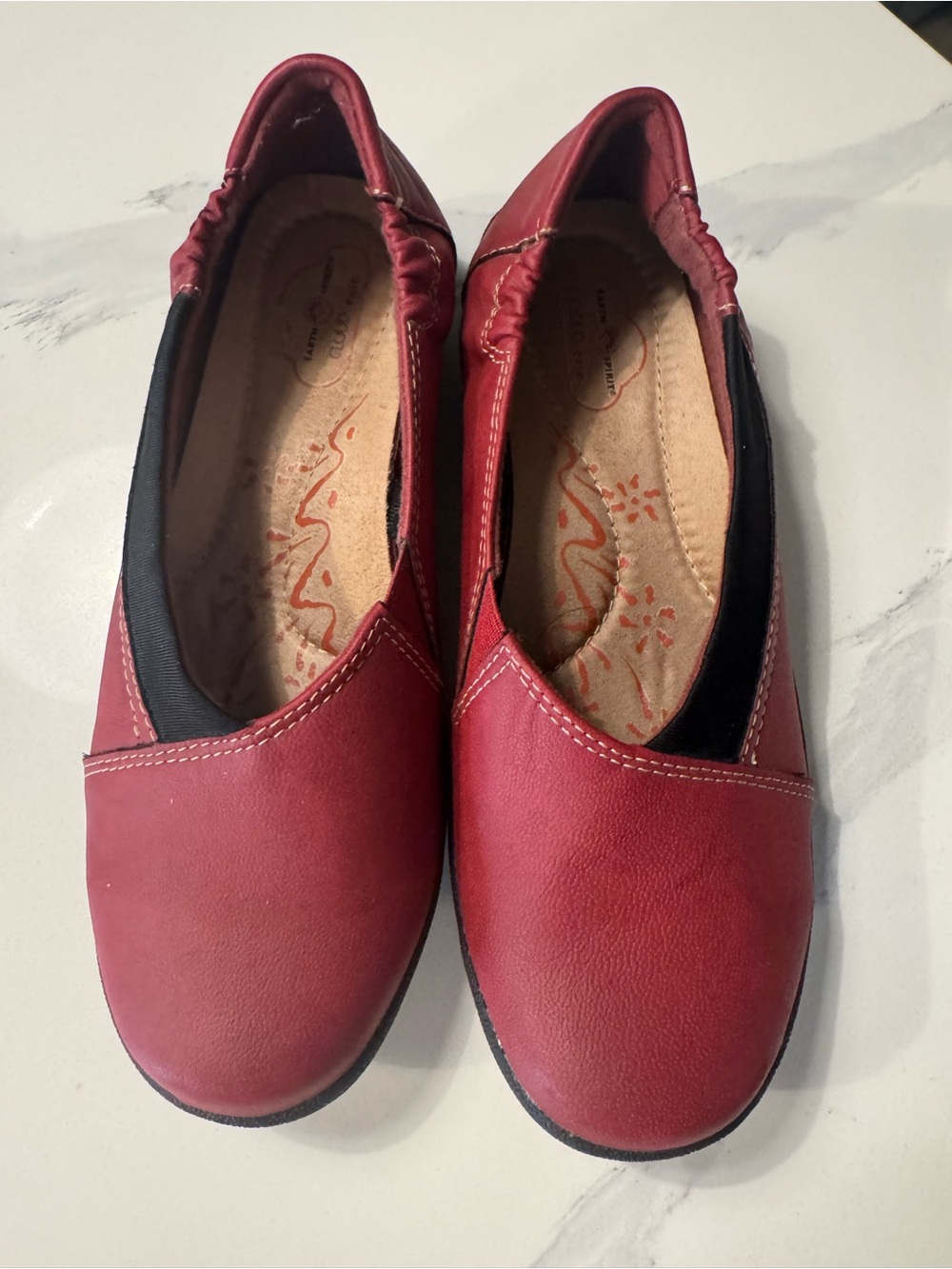 Earth Spirit Red Slip-On Comfort Flats 6.5
